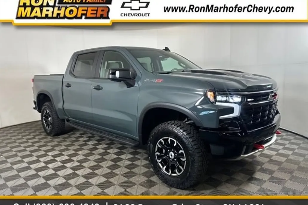 2025 Chevrolet Silverado 1500 ZR2 photo 1