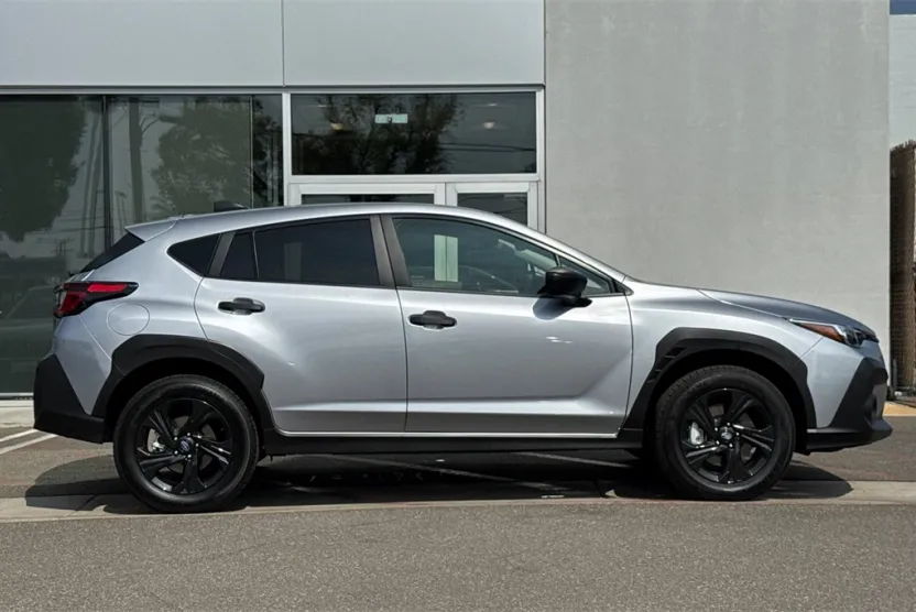 2025 Subaru Crosstrek Base photo 1