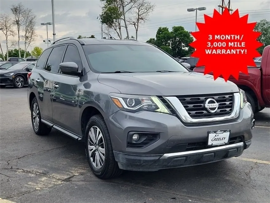 2020 Nissan Pathfinder SV photo 1