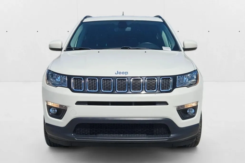 2019 Jeep Compass Latitude photo 1