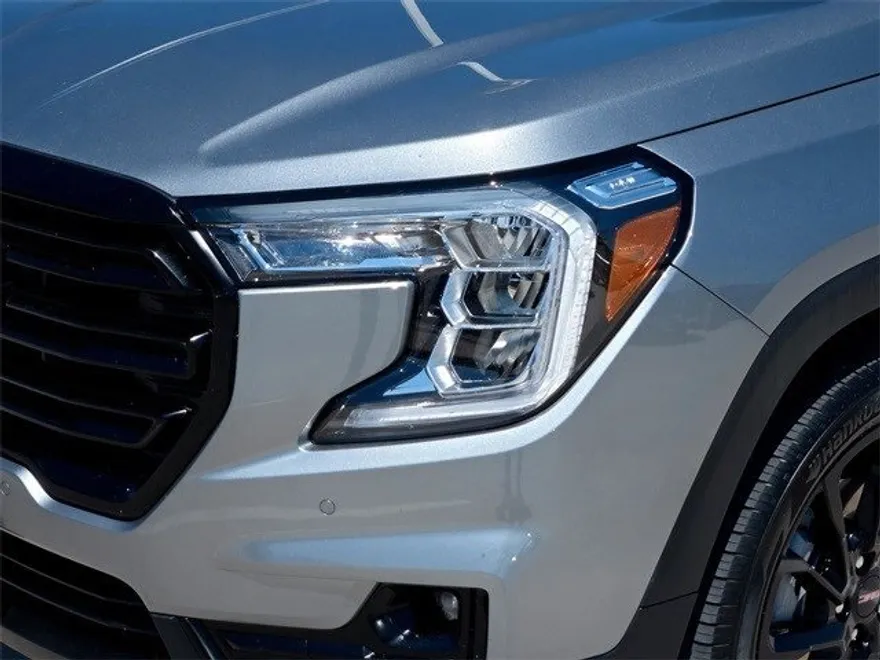 2024 Gmc Terrain SLT photo 1