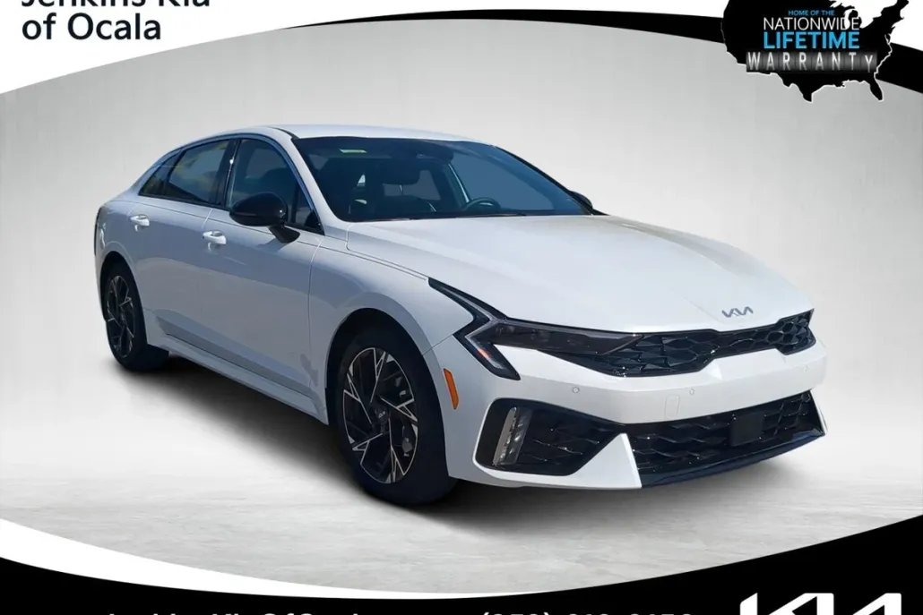 2025 Kia K5 GT-Line photo 1