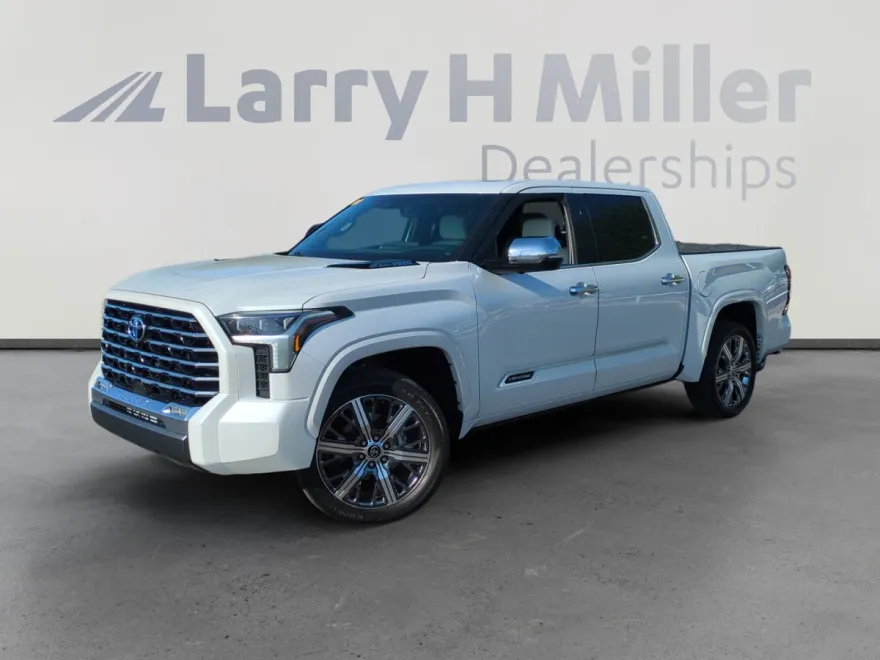 2023 Toyota Tundra CapStone photo 1