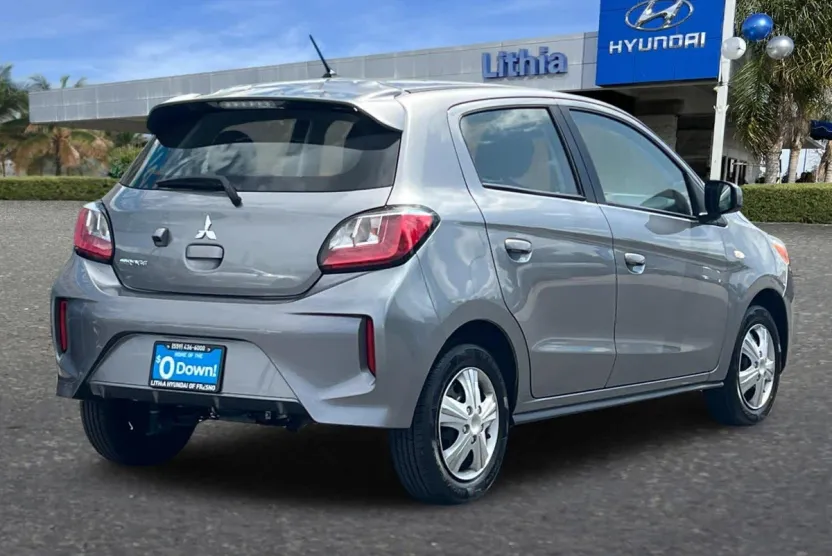 2022 Mitsubishi Mirage ES photo 1