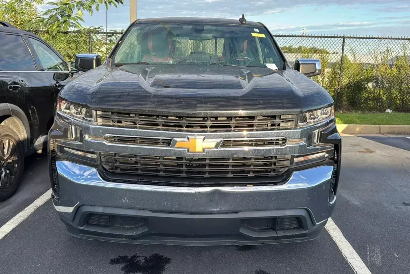 2020 Chevrolet Silverado 1500 LT photo 1