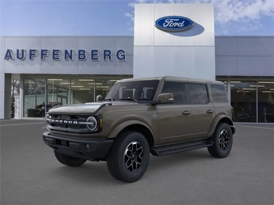 2025 Ford Bronco Outer Banks photo 1
