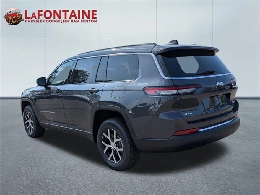 2025 Jeep Grand Cherokee Limited photo 1