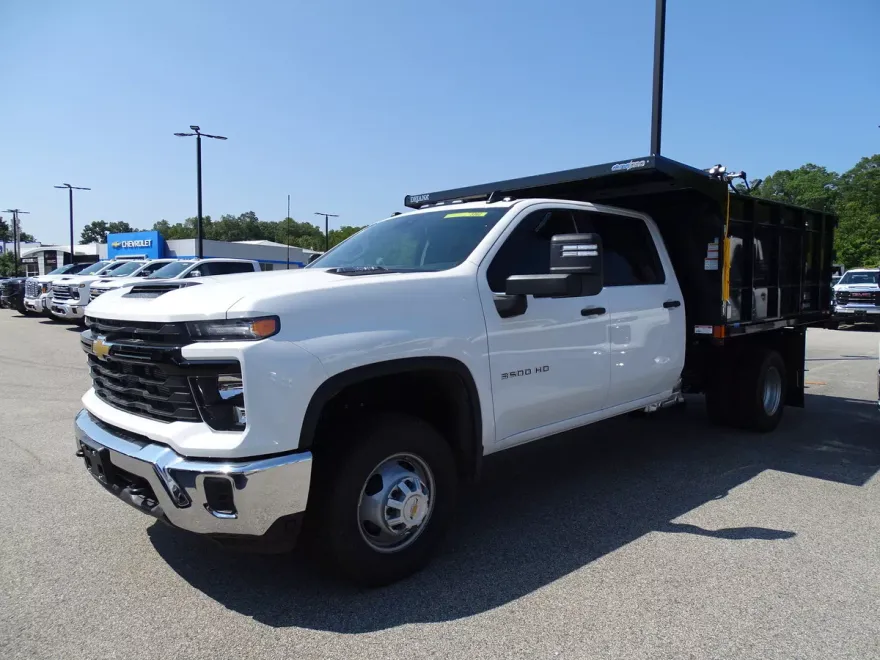 2024 Chevrolet Silverado 3500HD Work Truck photo 1