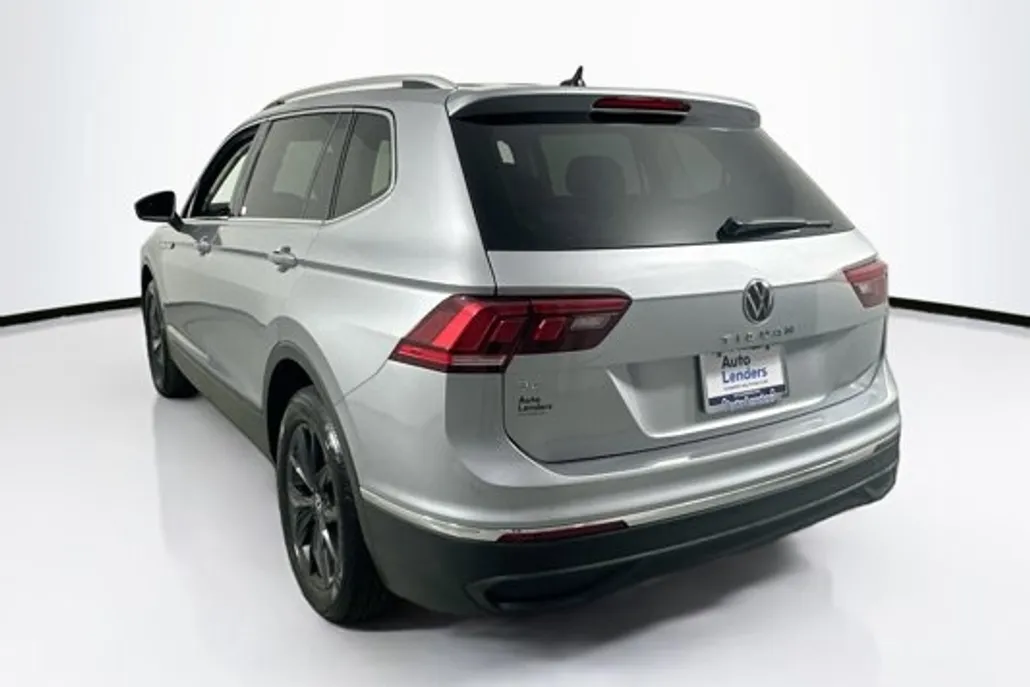 2024 Volkswagen Tiguan SE Wolfsburg Edition photo 1