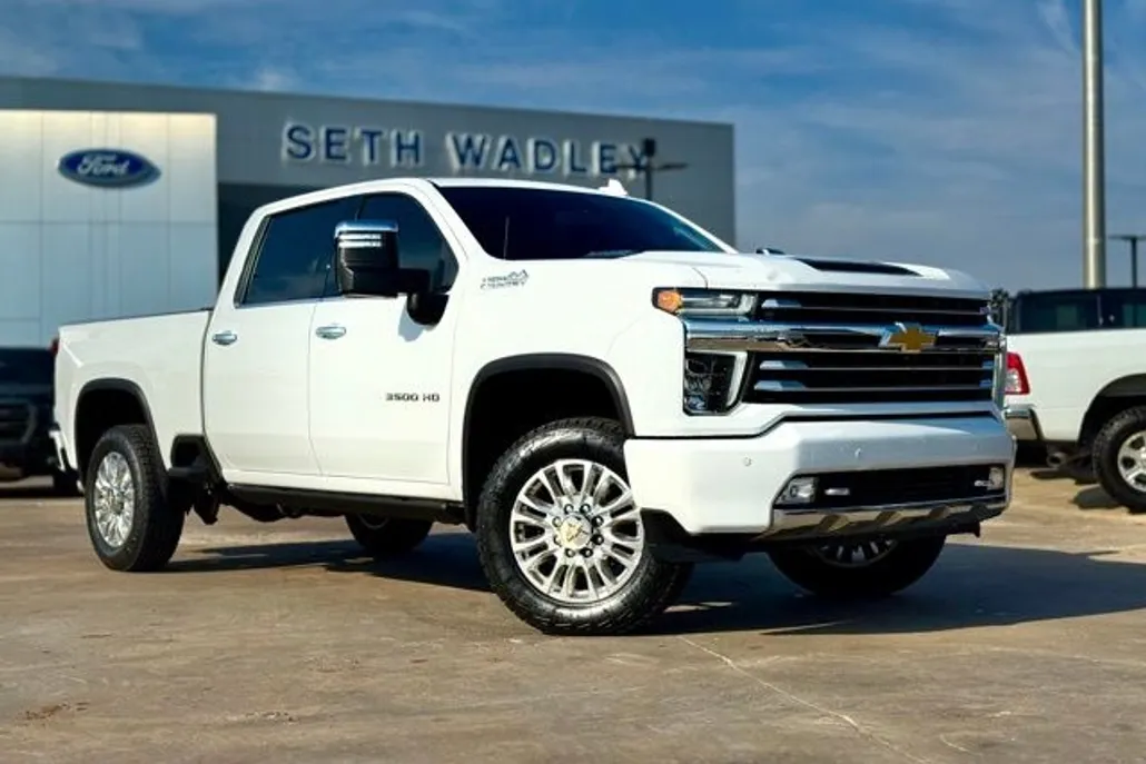 2022 Chevrolet Silverado 3500HD High Country Z71 photo 1