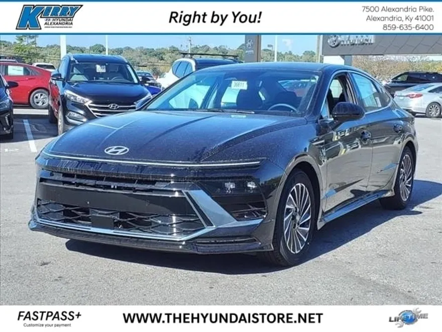 2024 Hyundai Sonata Hybrid SEL photo 1