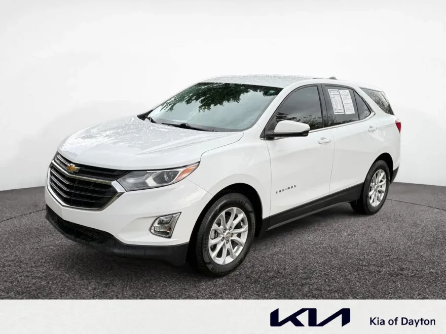 2019 Chevrolet Equinox LT photo 1