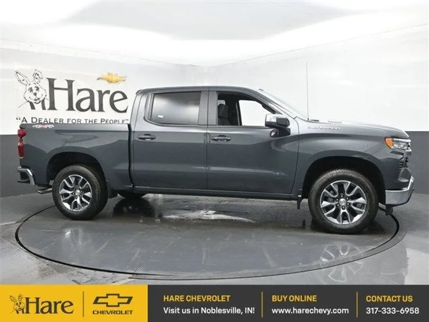 2025 Chevrolet Silverado 1500 LT photo 1