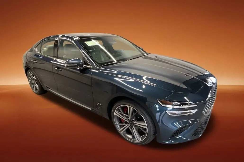 2025 Genesis G70 2.5T Sport Prestige photo 1