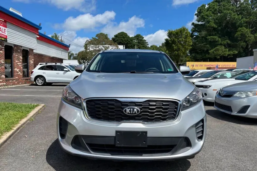 2019 Kia Sorento L photo 1