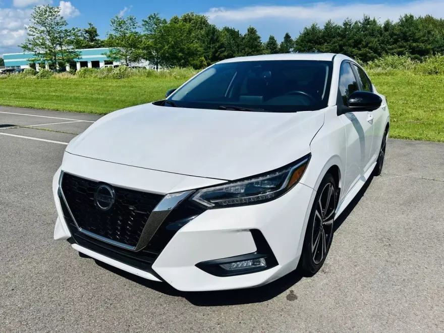 2021 Nissan Sentra SR photo 1