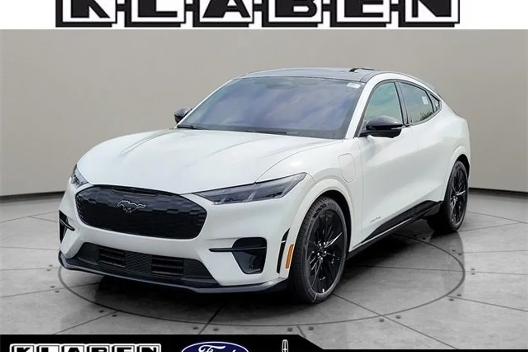 2025 Ford Mustang Mach-E GT photo 1