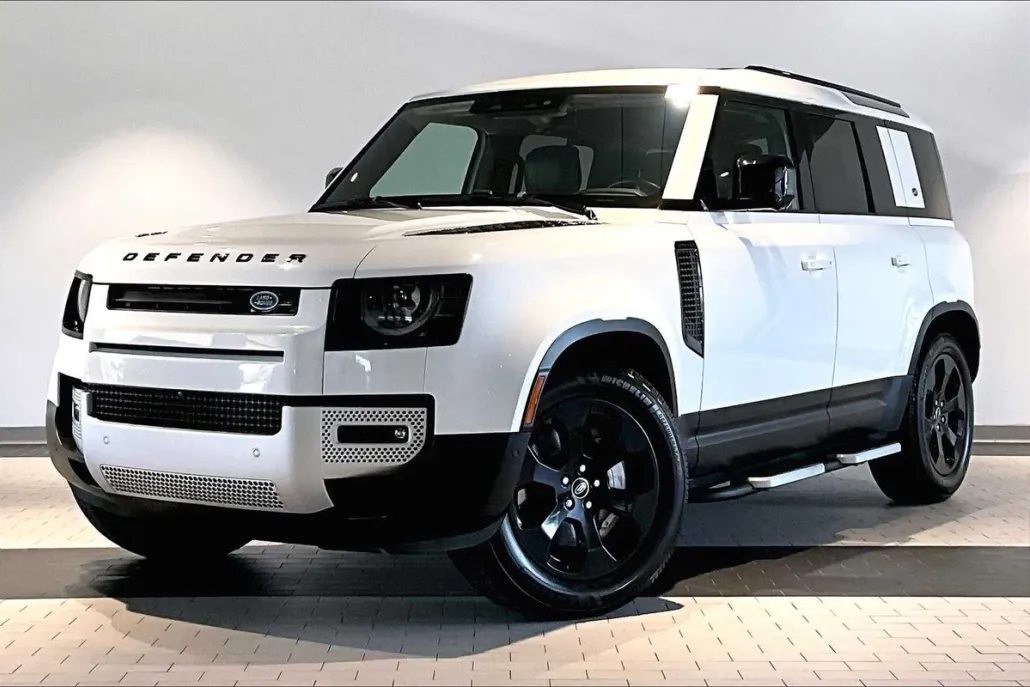 2020 Land Rover Defender HSE 110 photo 1