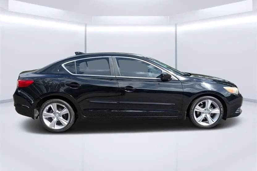 2014 Acura ILX 2.0L Premium photo 1