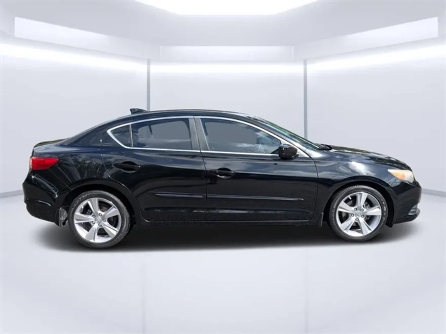 2014 Acura ILX 2.0L Premium photo 1