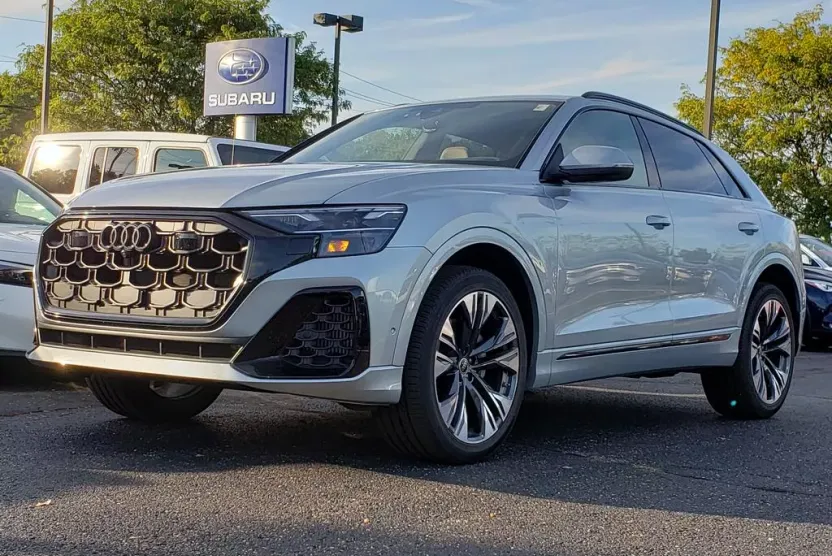 2025 Audi Q8 Premium Plus 55 photo 1