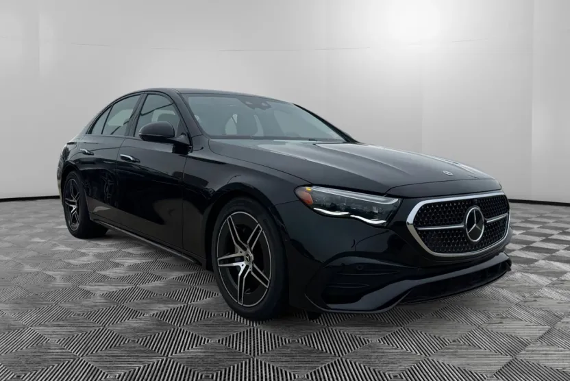 2025 Mercedes Benz E 350 4MATIC Sedan photo 1