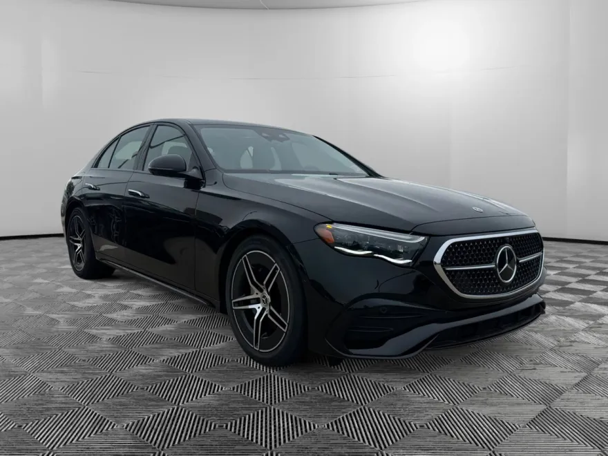 2025 Mercedes Benz E 350 4MATIC Sedan photo 1