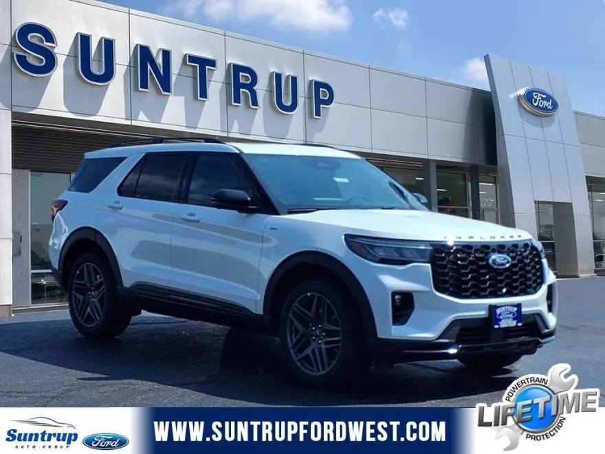 2025 Ford Explorer ST-Line photo 1
