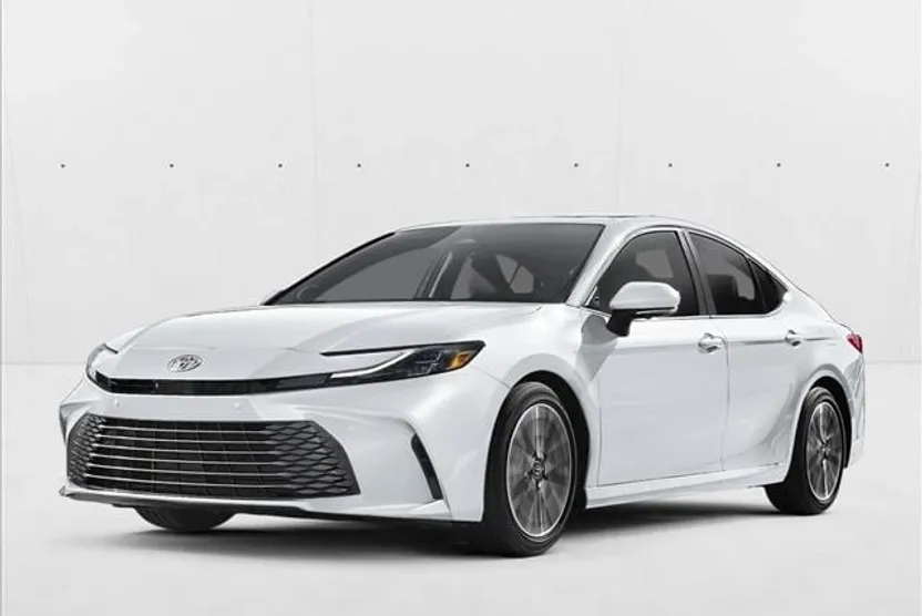 2025 Toyota Camry XLE photo 1