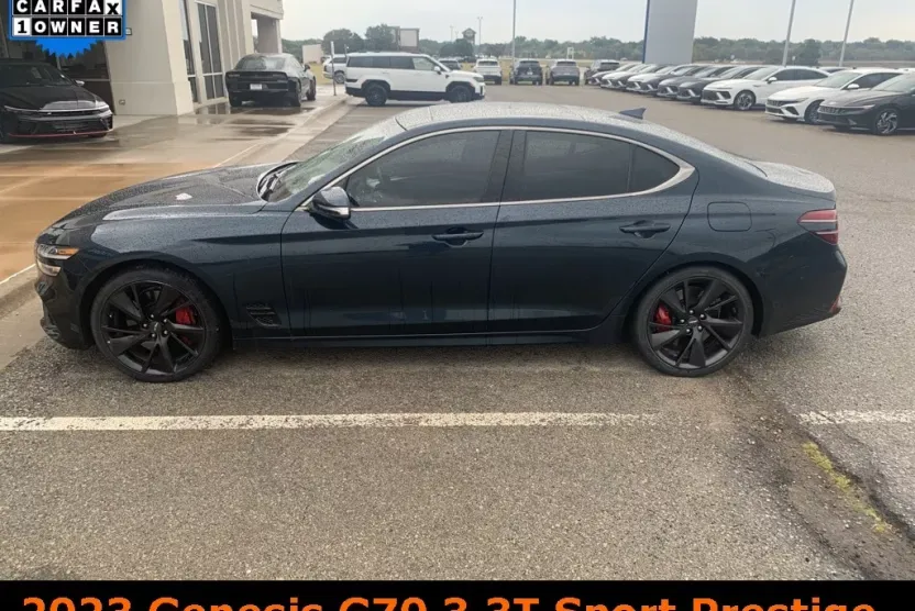 2023 Genesis G70 3.3T Sport Prestige photo 1