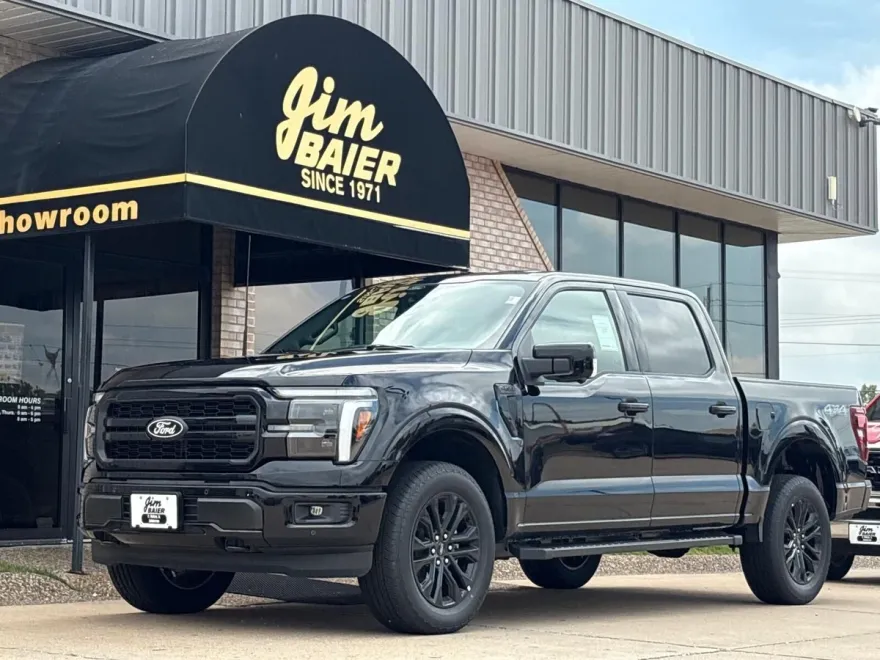 2025 Ford F-150 Lariat photo 1