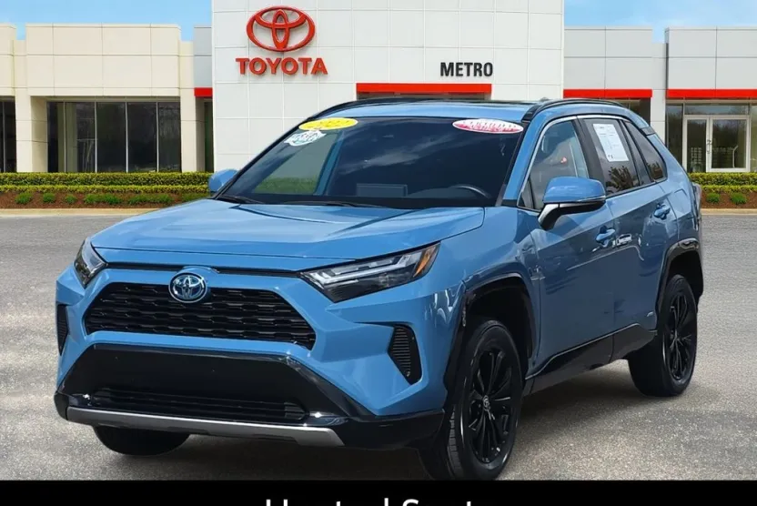 2022 Toyota RAV4 Hybrid SE photo 1