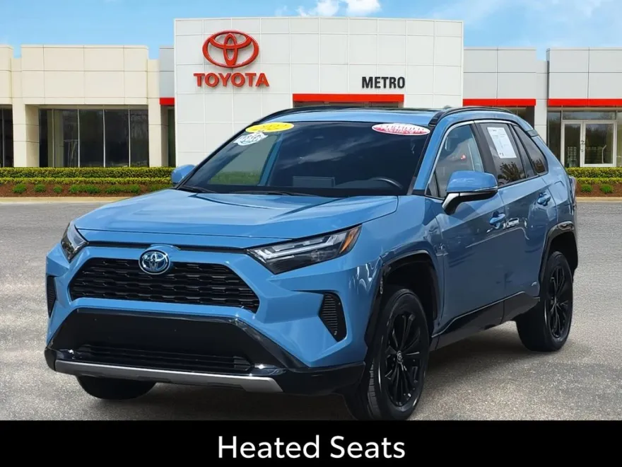 2022 Toyota RAV4 Hybrid SE photo 1