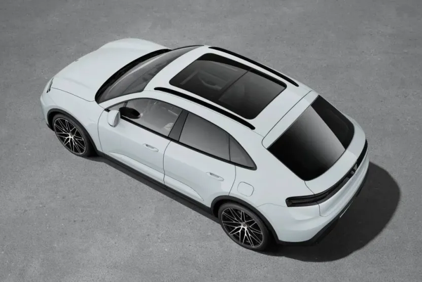 2025 Porsche Macan Electric photo 1