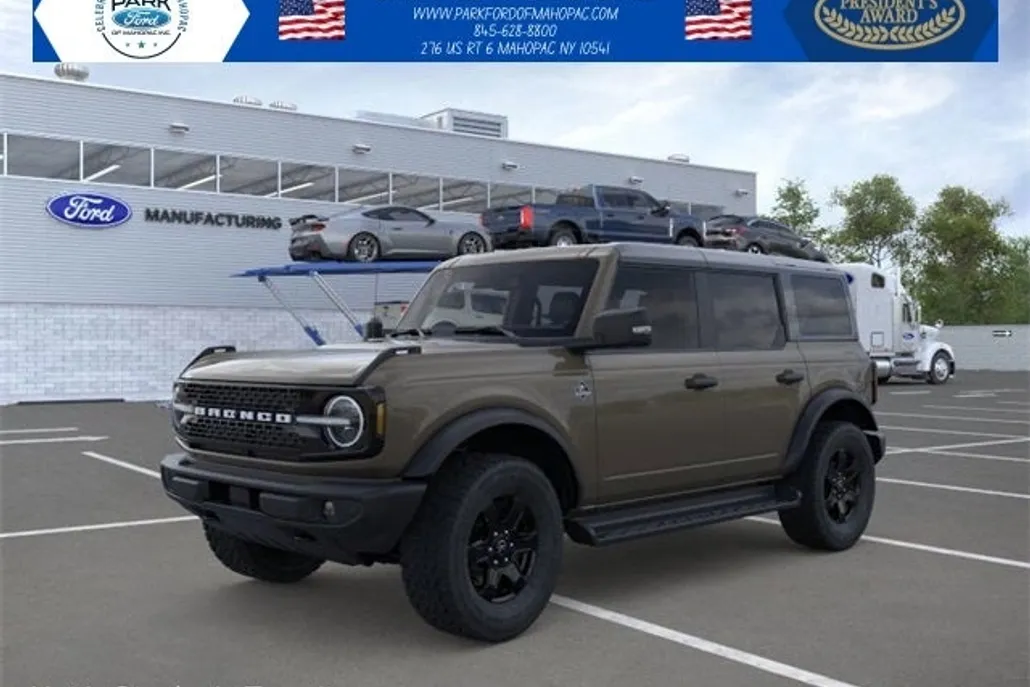 2025 Ford Bronco Outer Banks photo 1