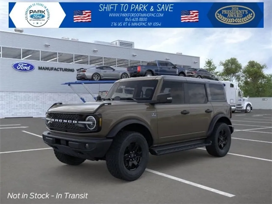 2025 Ford Bronco Outer Banks photo 1