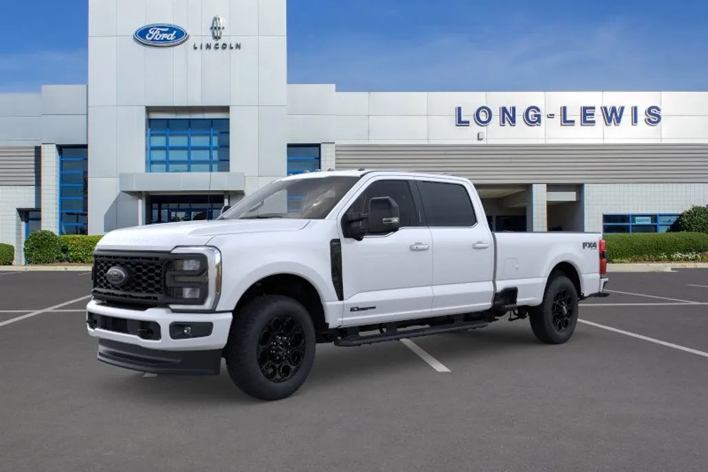 2025 Ford F-350 Lariat photo 1