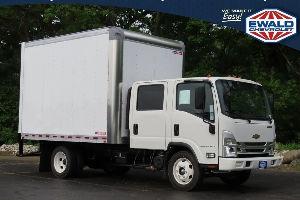 2024 Chevrolet Silverado 4500HD photo 1