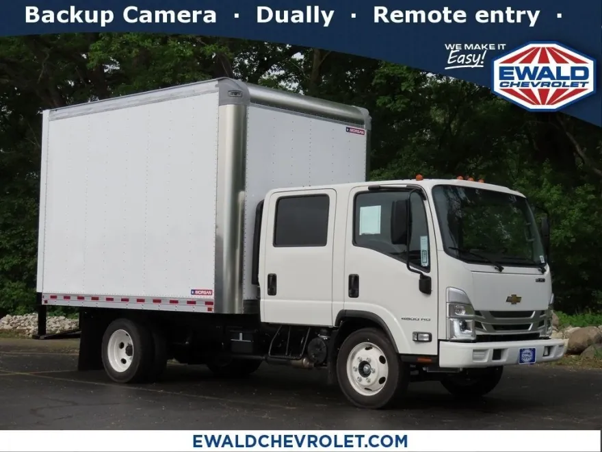 2024 Chevrolet Silverado 4500HD photo 1