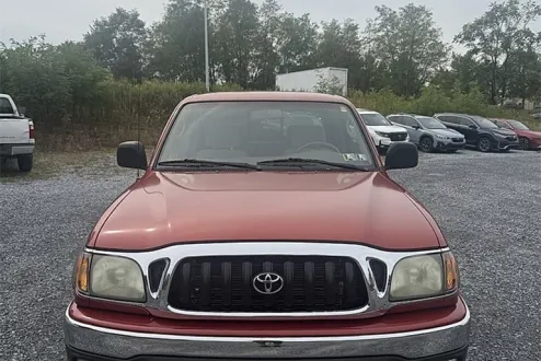 2003 Toyota Tacoma PreRunner photo 2