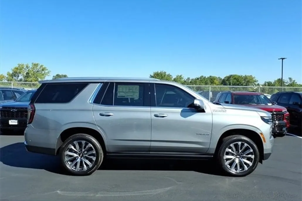 2026 Chevrolet Tahoe High Country photo 1