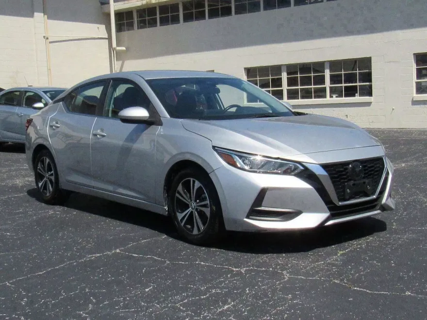 2022 Nissan Sentra SV photo 1