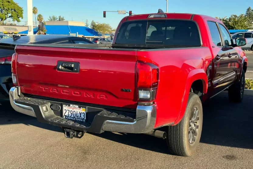 2023 Toyota Tacoma SR5 photo 1