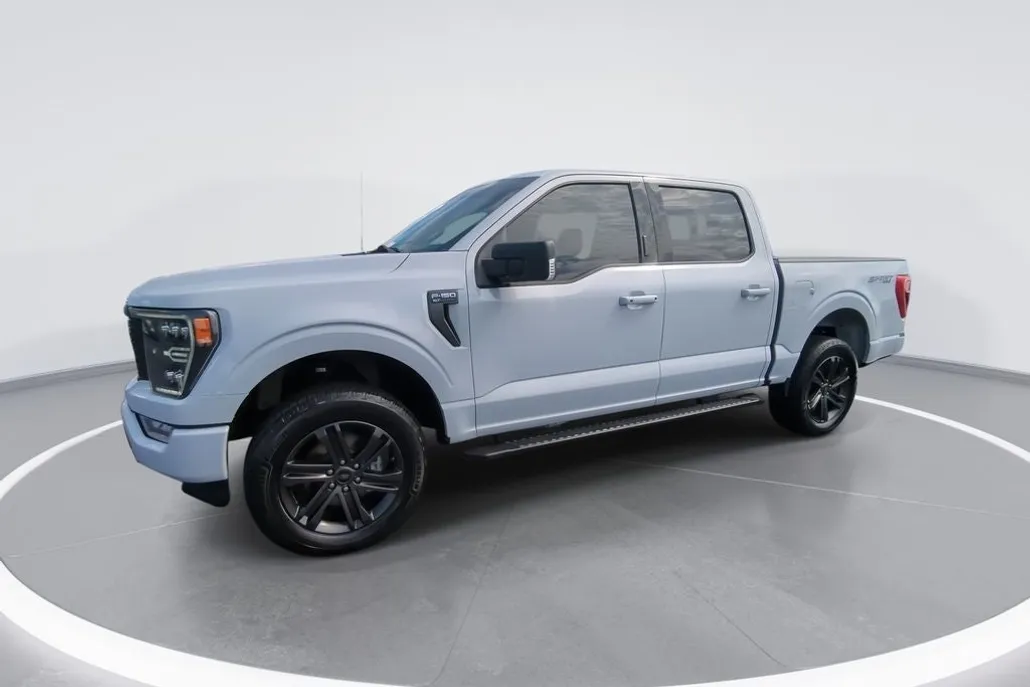 2022 Ford F-150 XLT photo 1