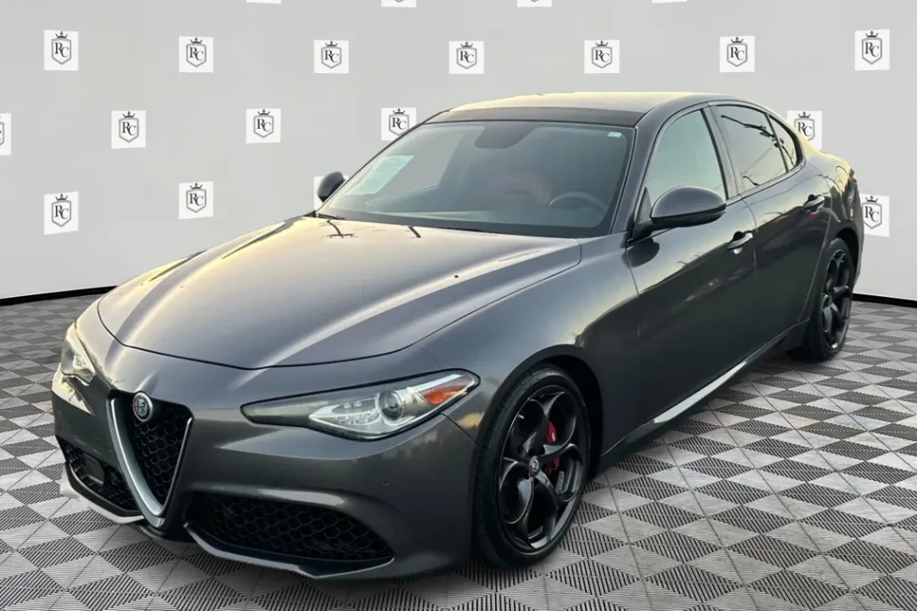 2018 Alfa Romeo Giulia Ti Sport photo 1