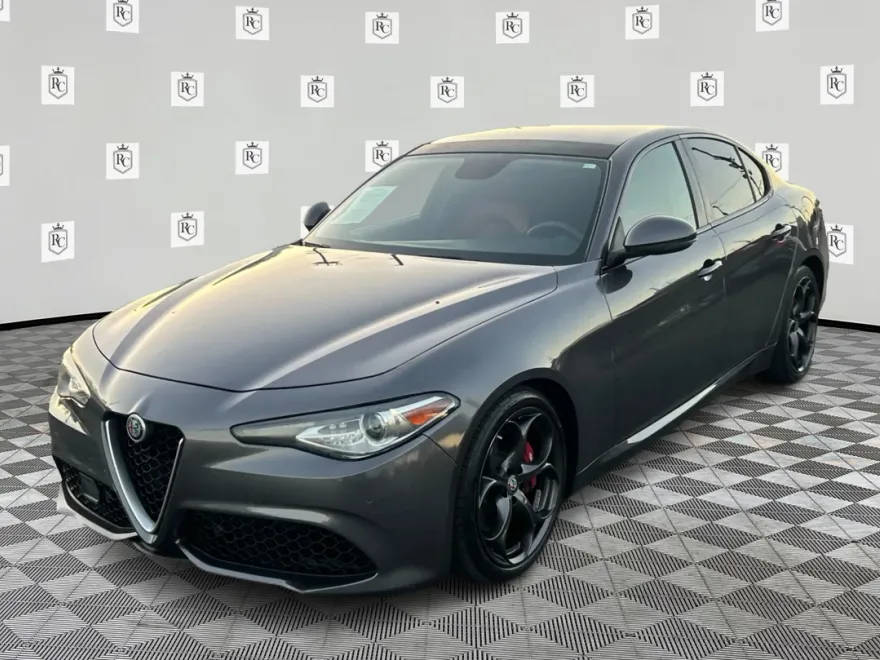 2018 Alfa Romeo Giulia Ti Sport photo 1