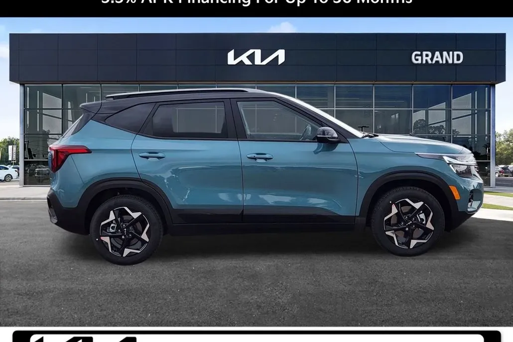 2026 Kia Seltos S photo 1