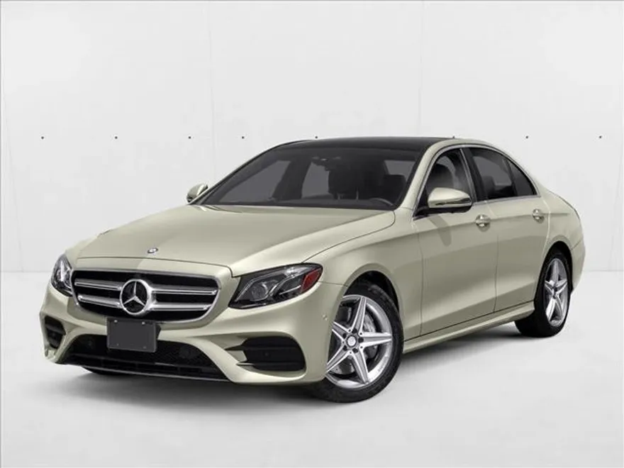 2017 Mercedes Benz E 300 photo 1