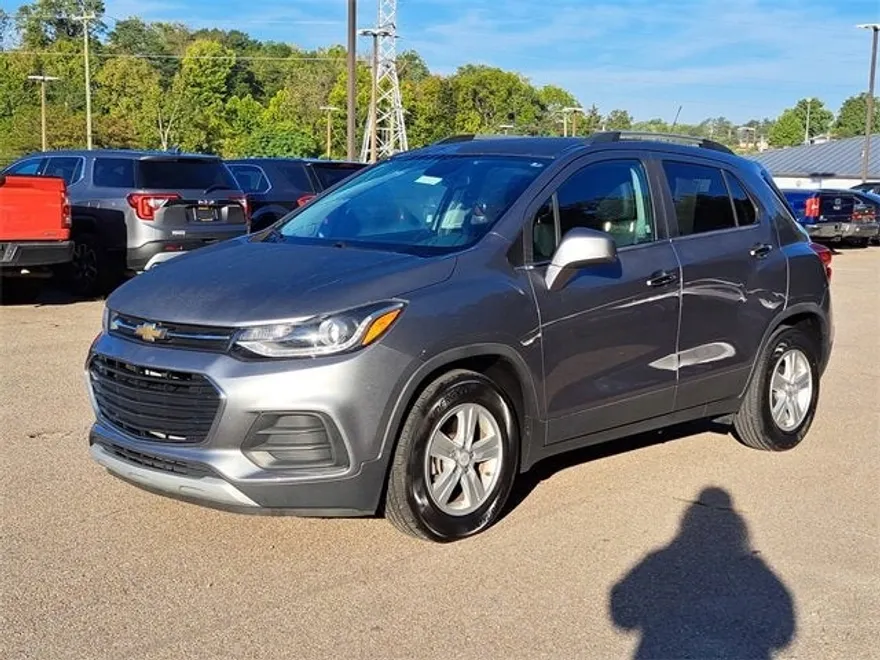 2020 Chevrolet Trax LT photo 1