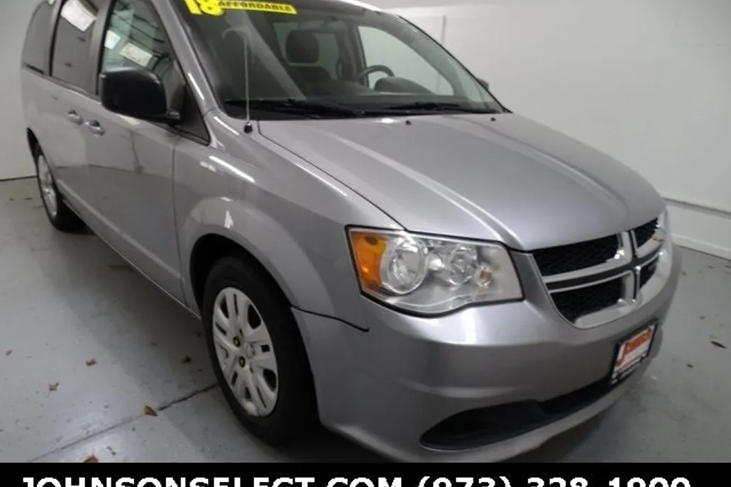 2018 Dodge Grand Caravan SE photo 1